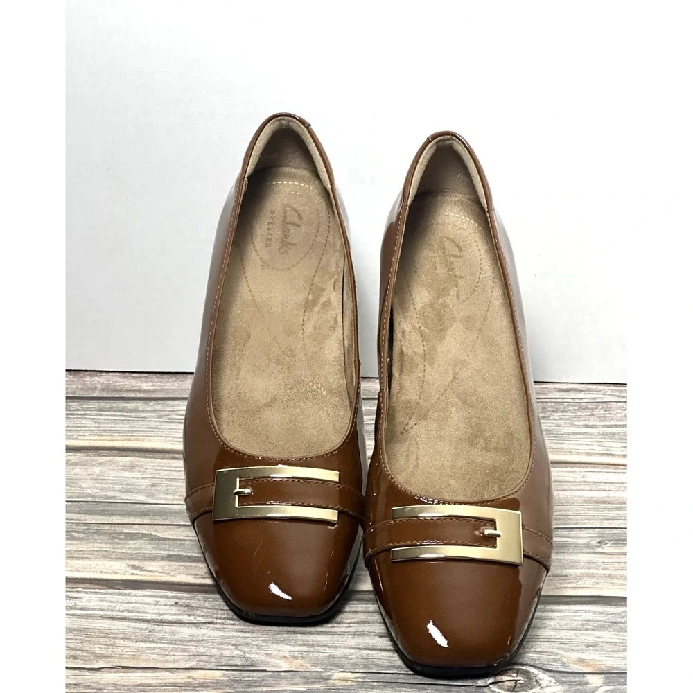 Clarks Patent Leather Artisan Flats Brown Women's‎ 9.5 M